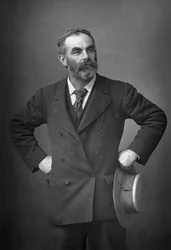 John Burns 1858-1943, anglický odborář, antirasista, socialista a politik, 1893.