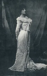 Slečna Lena Ashwellová, 1900
