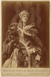 Slečna Ellen Terry jako "královna Kateřina"