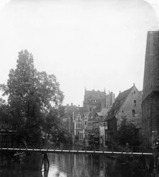 Řeka Pegnitz, Norimberk, Německo, 1900.
