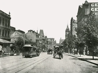 Collins Street, při pohledu na západ od Russell Street, Melbourne, Austrálie, 1895.